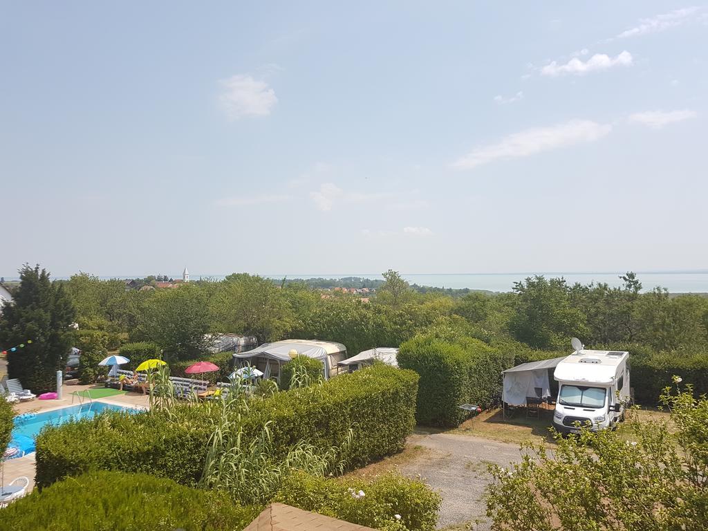Mandel Camping パロズナク エクステリア 写真