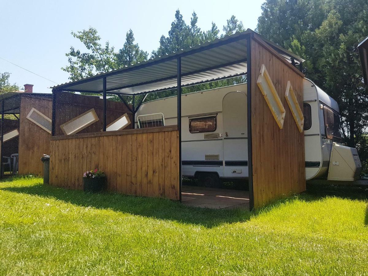 Mandel Camping パロズナク エクステリア 写真